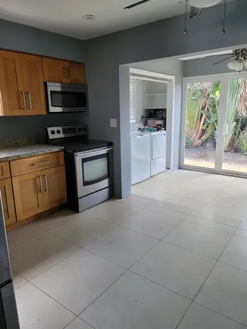 451 SE 1st Avenue Pompano Beach FL 33060