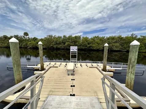 8955 S U.s. Highway 1 Port Saint Lucie FL 34952