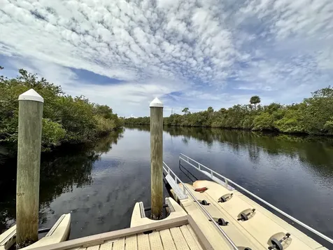 8955 S U.s. Highway 1 Port Saint Lucie FL 34952