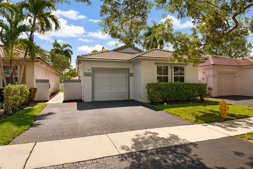 200 NW 75 Terrace Terrace Plantation FL 33317