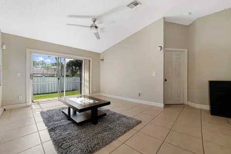 200 NW 75 Terrace Terrace Plantation FL 33317