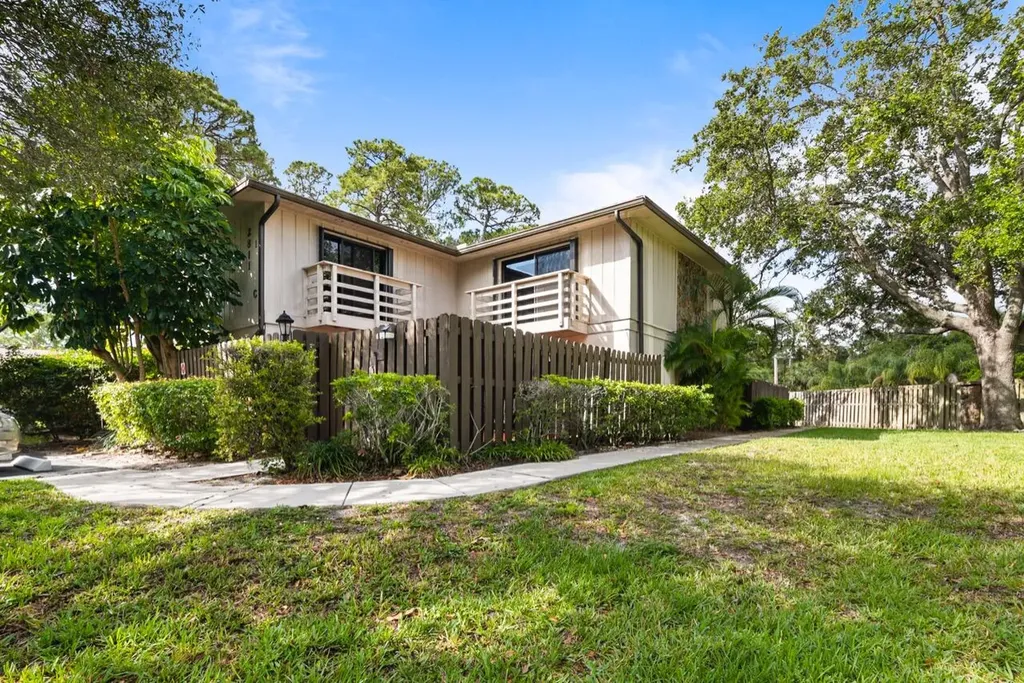 2811 Stoneway Lane Fort Pierce FL 34982