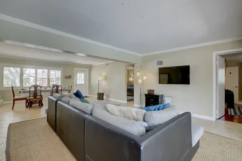 808 SE 13 Court Deerfield Beach FL 33441