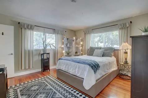 808 SE 13 Court Deerfield Beach FL 33441