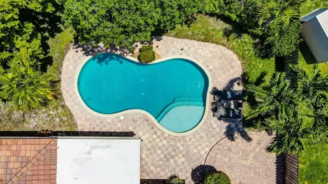 808 SE 13 Court Deerfield Beach FL 33441