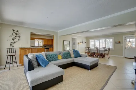 808 SE 13 Court Deerfield Beach FL 33441