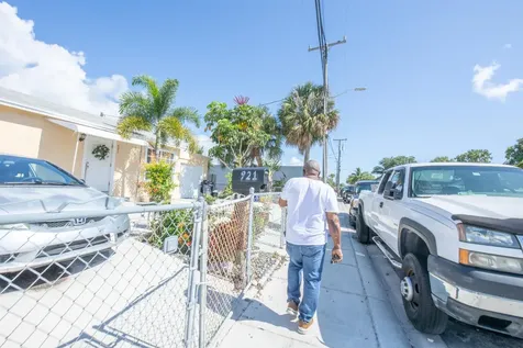 922/928 S Dixie Highway Lake Worth Beach FL 33460