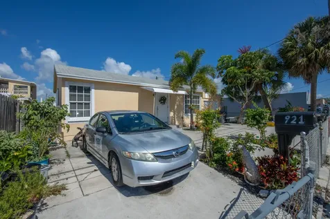 922/928 S Dixie Highway Lake Worth Beach FL 33460