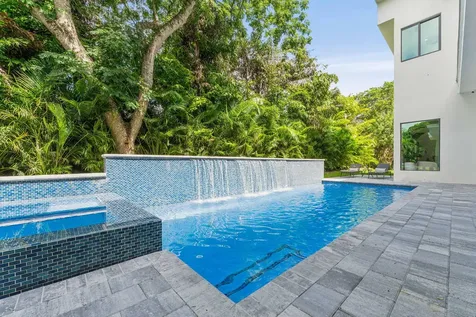 17534 Scarsdale Way Boca Raton FL 33496