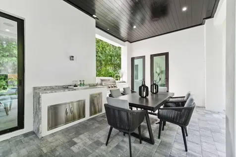17534 Scarsdale Way Boca Raton FL 33496