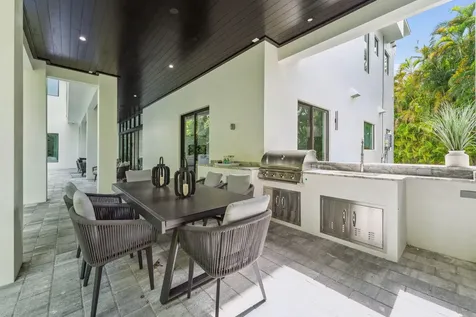17534 Scarsdale Way Boca Raton FL 33496