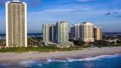 3100 N Ocean Dr, Singer Island FL 33404