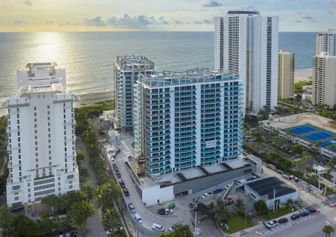 3100 N Ocean Dr, Singer Island FL 33404