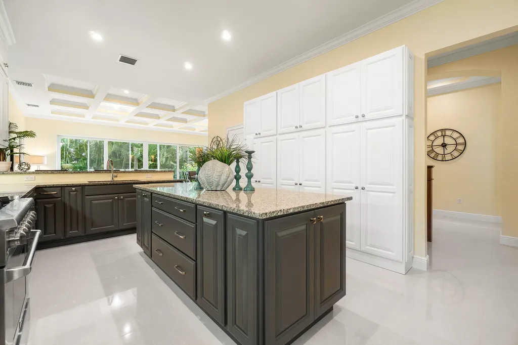 500 Ne Wavecrest Way Boca Raton FL 33432