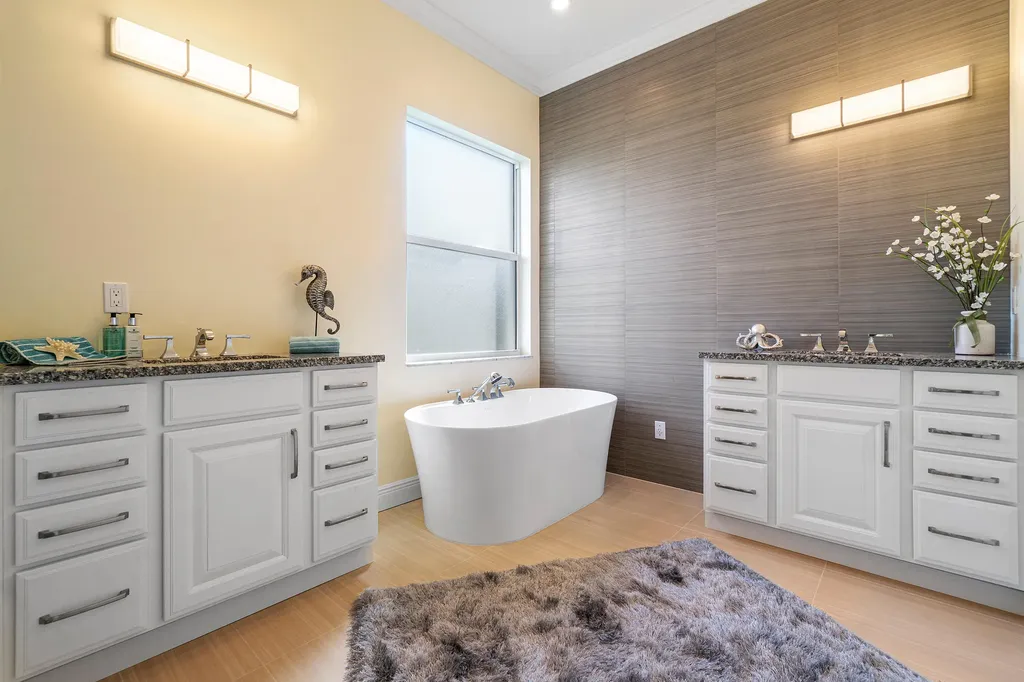 500 Ne Wavecrest Way Boca Raton FL 33432