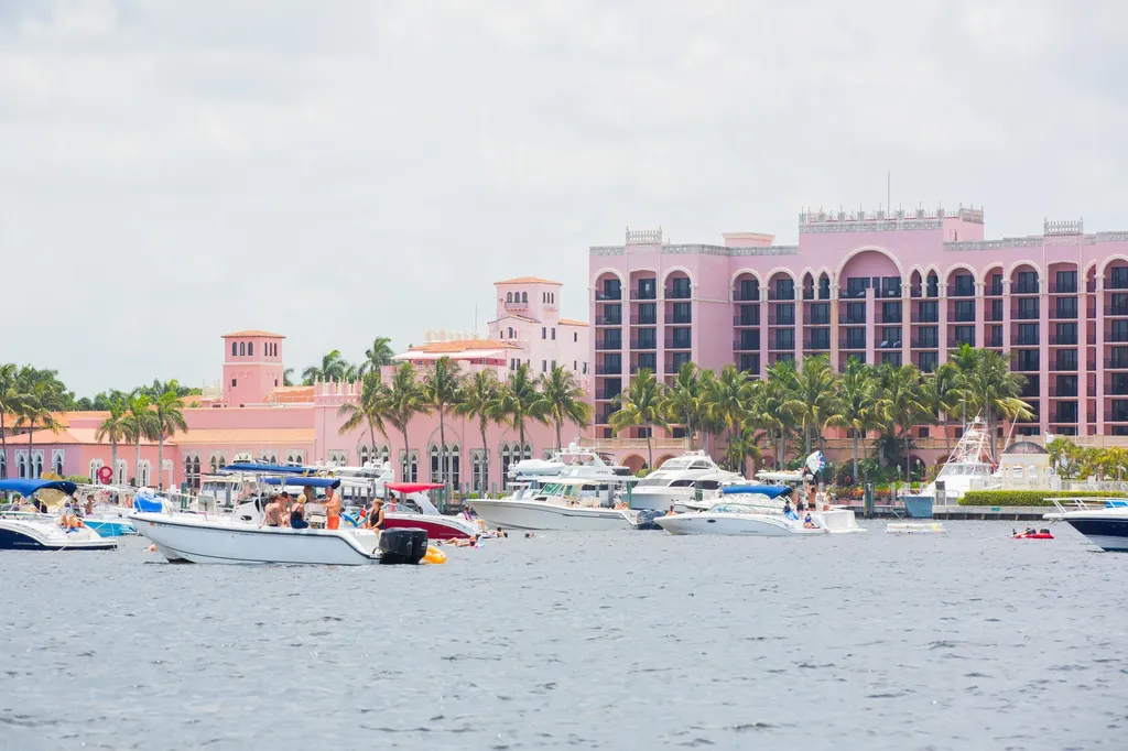 500 Ne Wavecrest Way Boca Raton FL 33432