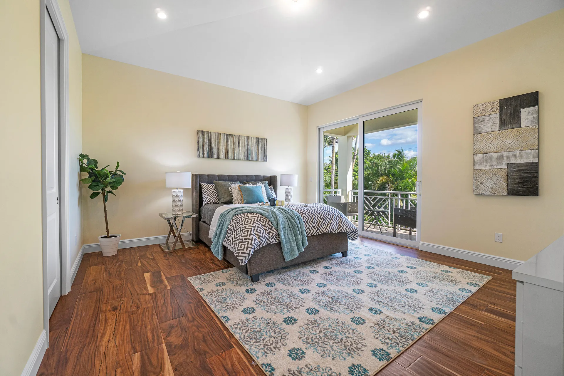 500 Ne Wavecrest Way Boca Raton FL 33432