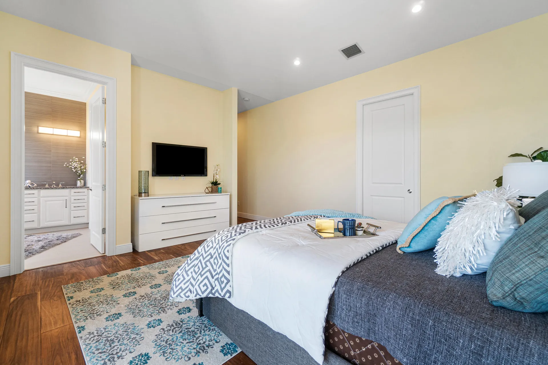 500 Ne Wavecrest Way Boca Raton FL 33432