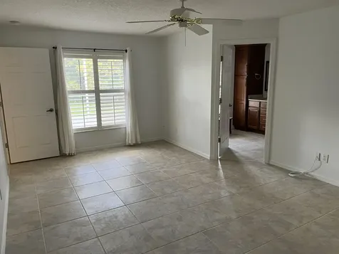 5020 4th Place Vero Beach FL 32968