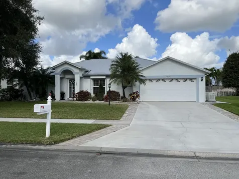 5020 4th Place Vero Beach FL 32968