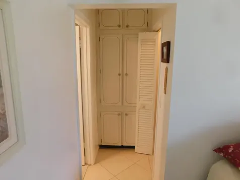 110 Salisbury E West Palm Beach FL 33417