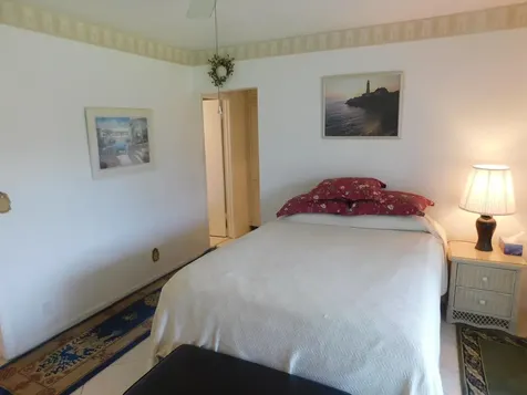 110 Salisbury E West Palm Beach FL 33417