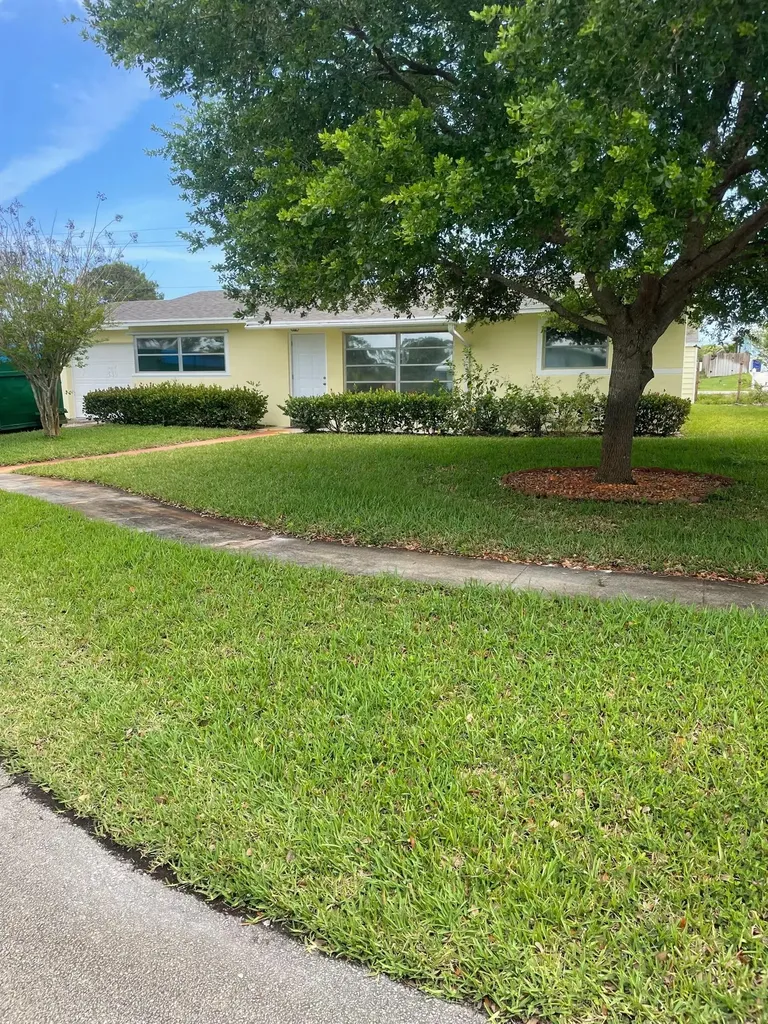 18905 SE Southgate Drive Jupiter FL 33469