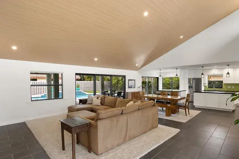 5320 Nw 3rd Terrace Boca Raton FL 33487