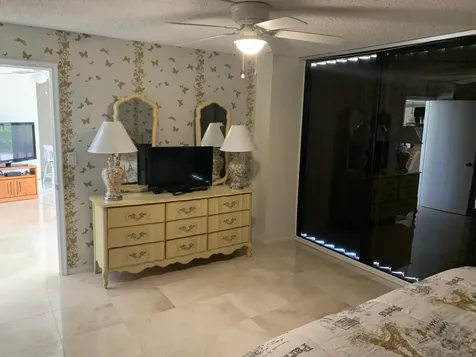 Riviera Beach FL 33404