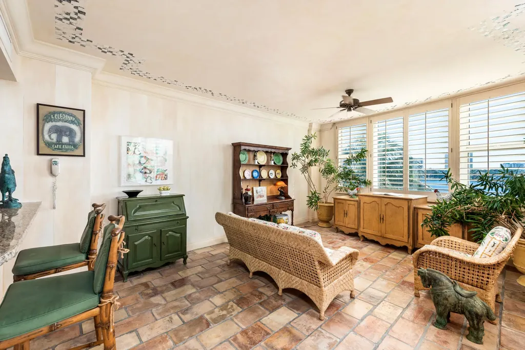 550 Se 5th Avenue Boca Raton FL 33432