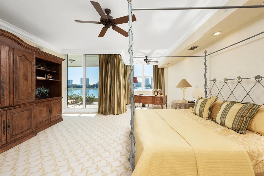 550 Se 5th Avenue Boca Raton FL 33432