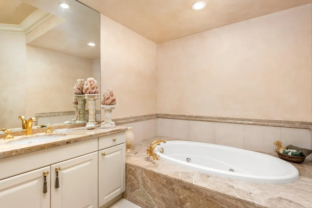 550 Se 5th Avenue Boca Raton FL 33432