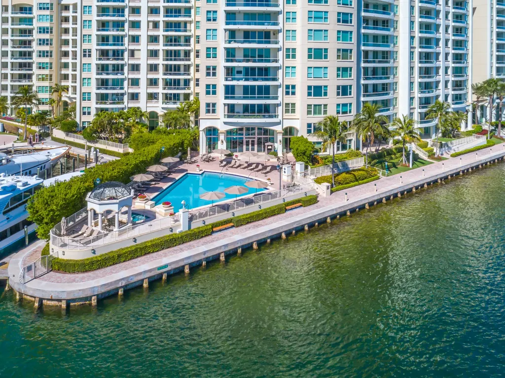 550 Se 5th Avenue Boca Raton FL 33432