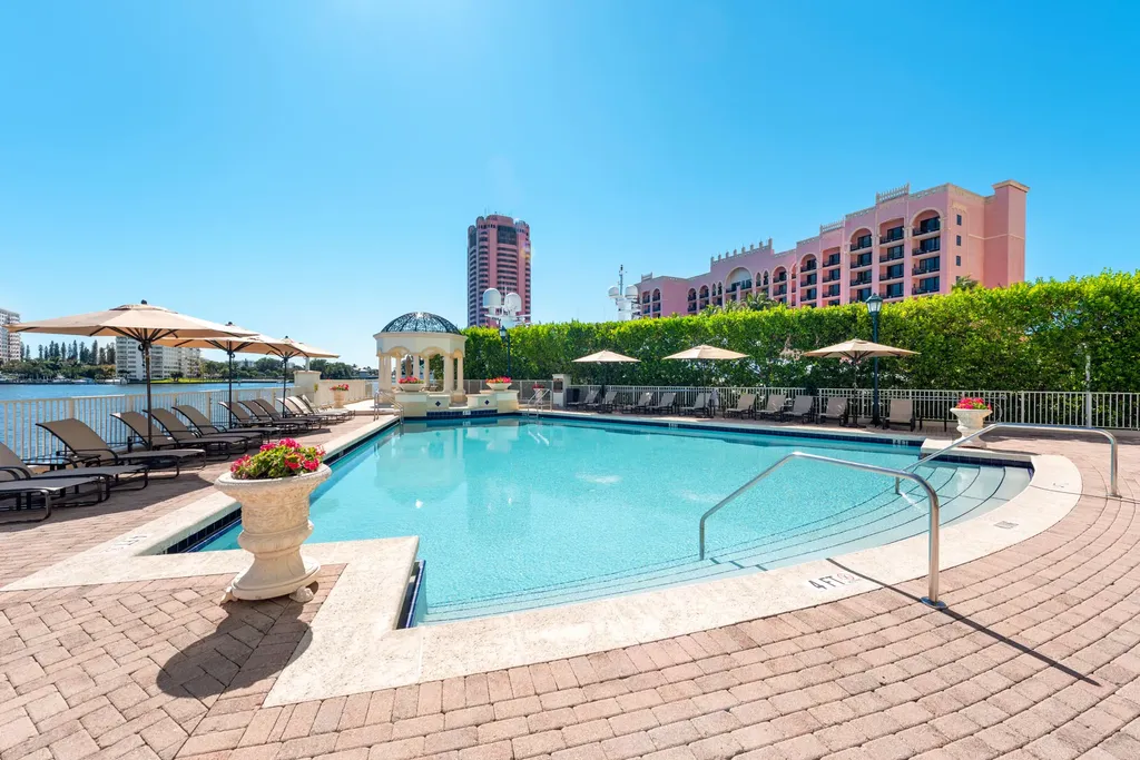 550 Se 5th Avenue Boca Raton FL 33432