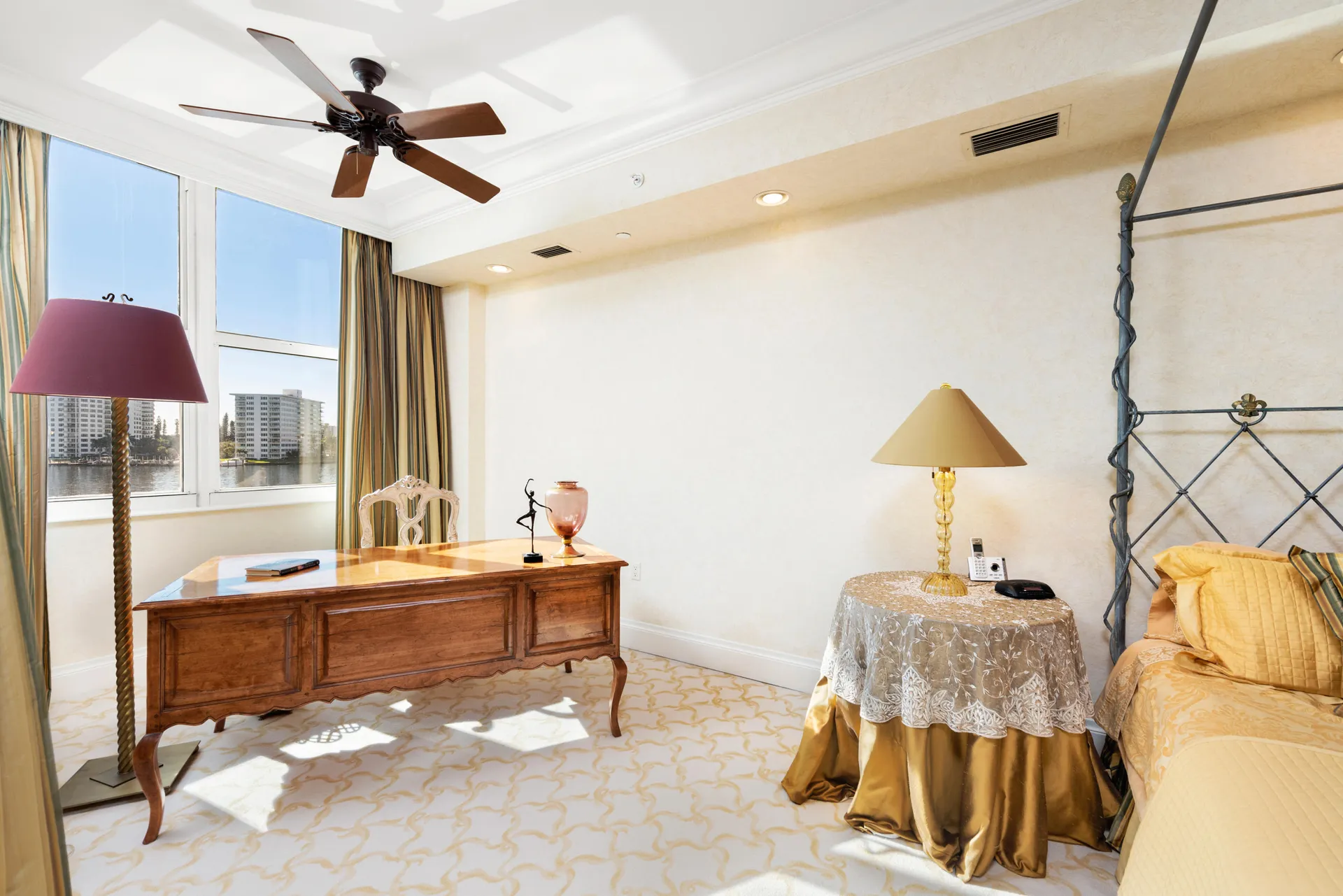 550 Se 5th Avenue Boca Raton FL 33432