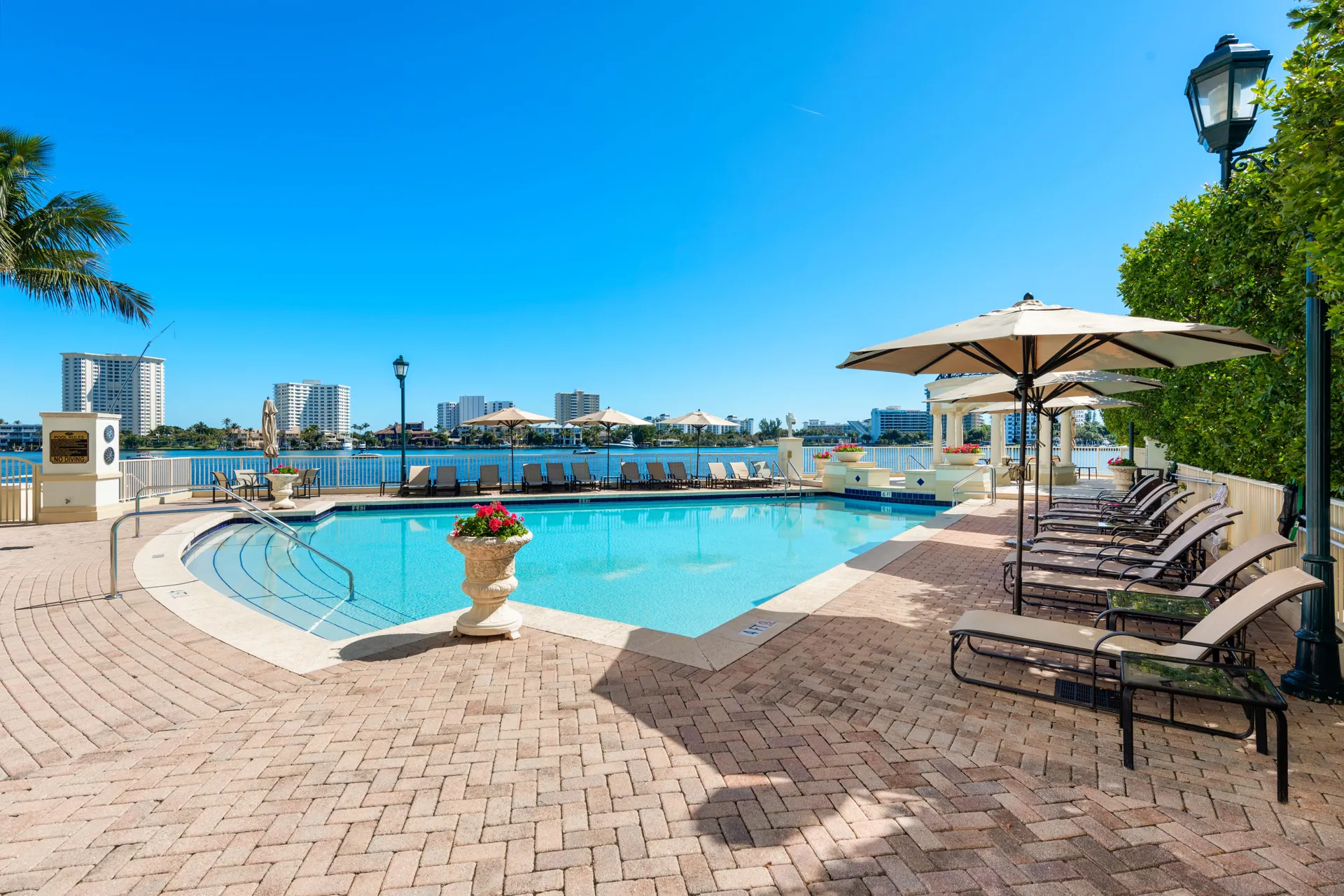 550 Se 5th Avenue Boca Raton FL 33432