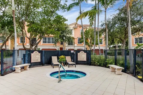 5560 Ne Trieste Way Boca Raton FL 33487