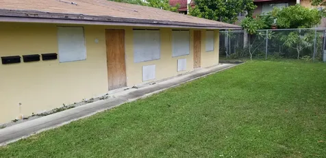 5641 Nw 15th Street Lauderhill FL 33313