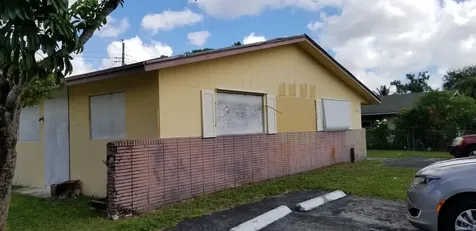 5641 Nw 15th Street Lauderhill FL 33313