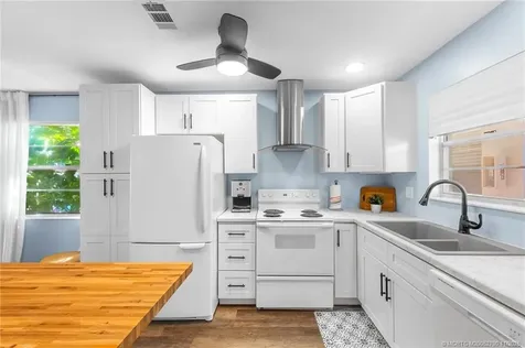 2600 SE Ocean Boulevard Stuart FL 34996