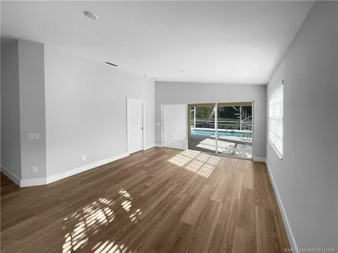 8457 SE Retreat Drive Hobe Sound FL 33455