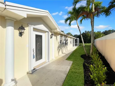 8457 SE Retreat Drive Hobe Sound FL 33455