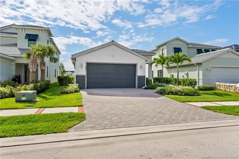 369 SE Fascino Circle Port St Lucie FL 34984