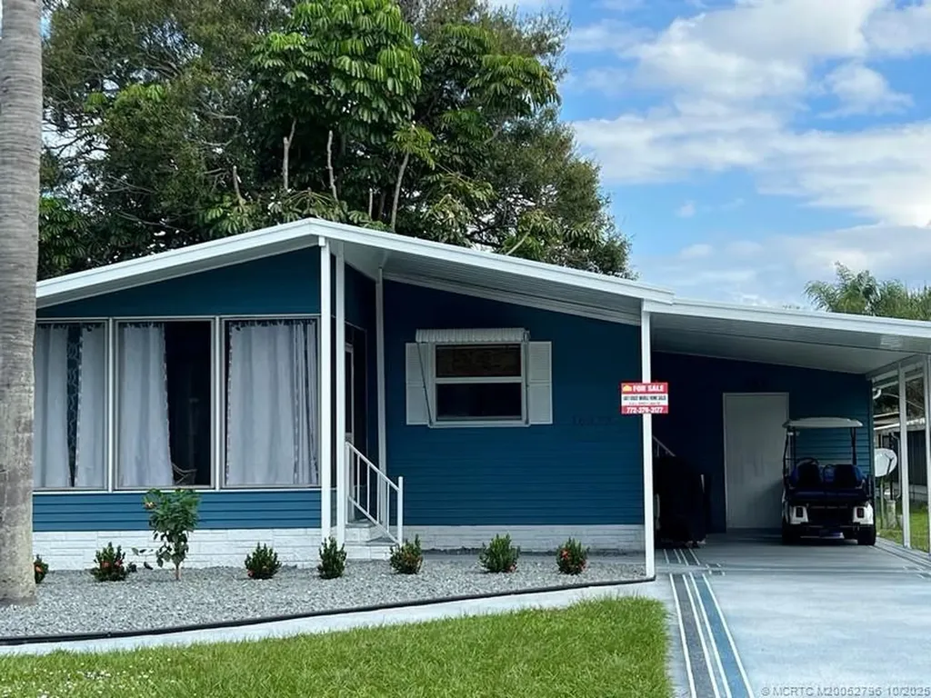 16373 Indianwood Circle Center Indiantown FL 34956