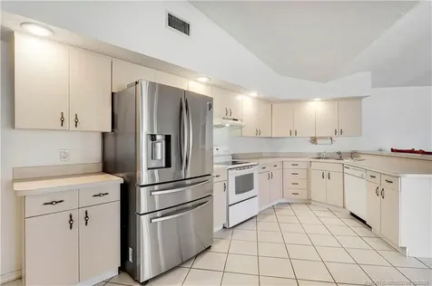 1692 SE Mariner Lane Port St Lucie FL 34983