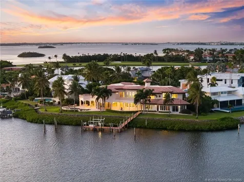 2440 SE Bahia Way Stuart FL 34996