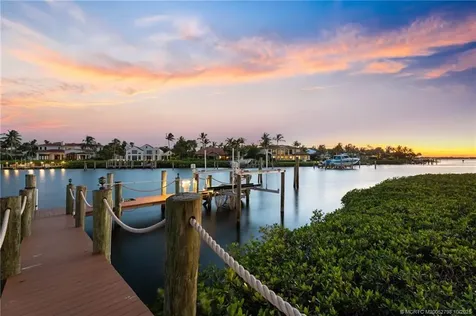 2440 SE Bahia Way Stuart FL 34996