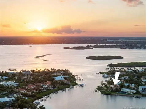 2440 SE Bahia Way Stuart FL 34996