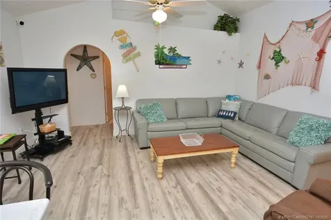 362 SW De Gouvea Terrace Port St Lucie FL 34984