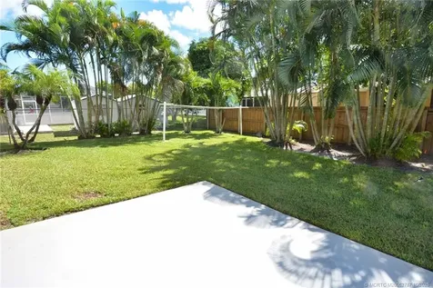 362 SW De Gouvea Terrace Port St Lucie FL 34984